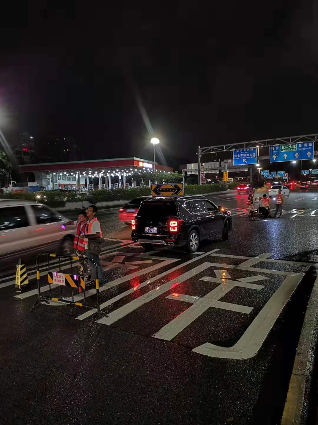 皇崗路快速改造工程（夜間管線探測）